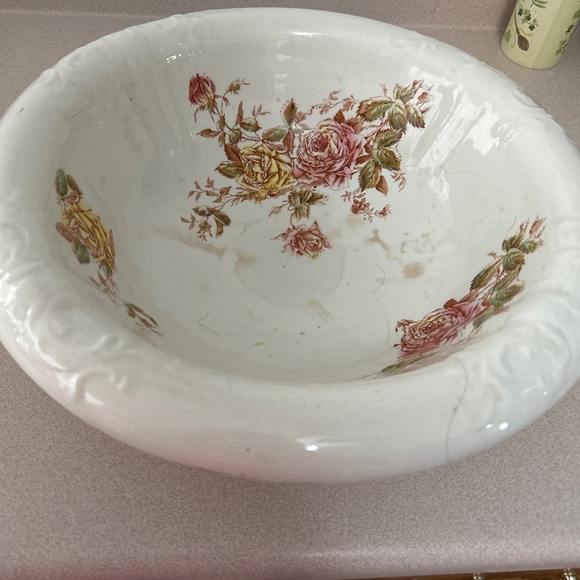 Empire basin June rose - Picture 1 of 3